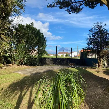 Casa Dos Santos Historic Azorean Estate Apartment *
