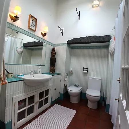 Casa Dos Santos Historic Azorean Estate Horta (Azores)